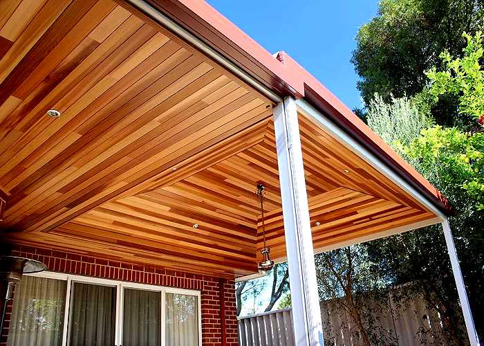 cedar-lining-on-steel-patio